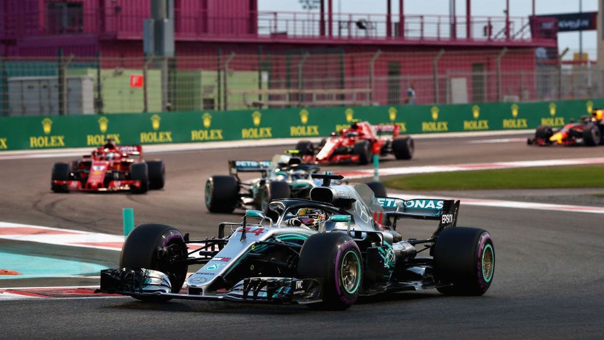 Abu-Dzabi Nagydíj: Hamilton megkoronázta szezonját