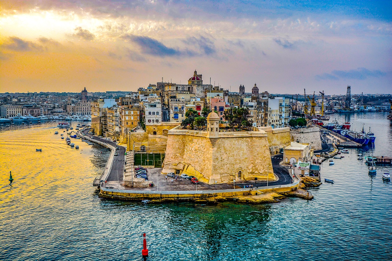 Csak negatív koronavírus-teszttel lehet Máltára utazni