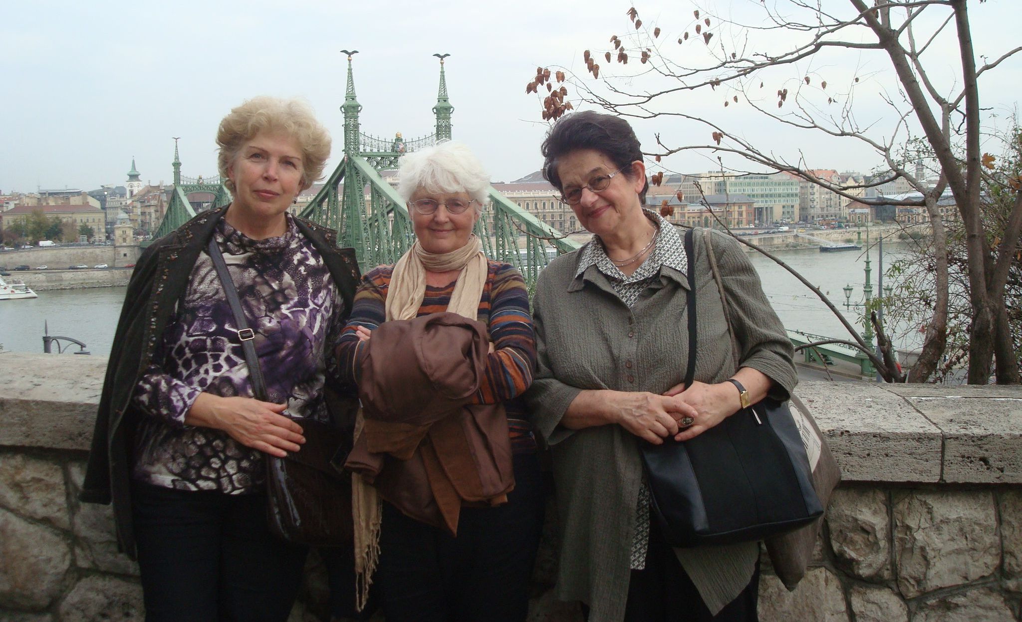Görög Ilona, Sarkady Kamilla és Roşca Bonczos Zsuzsa Budapesten 2013-ban