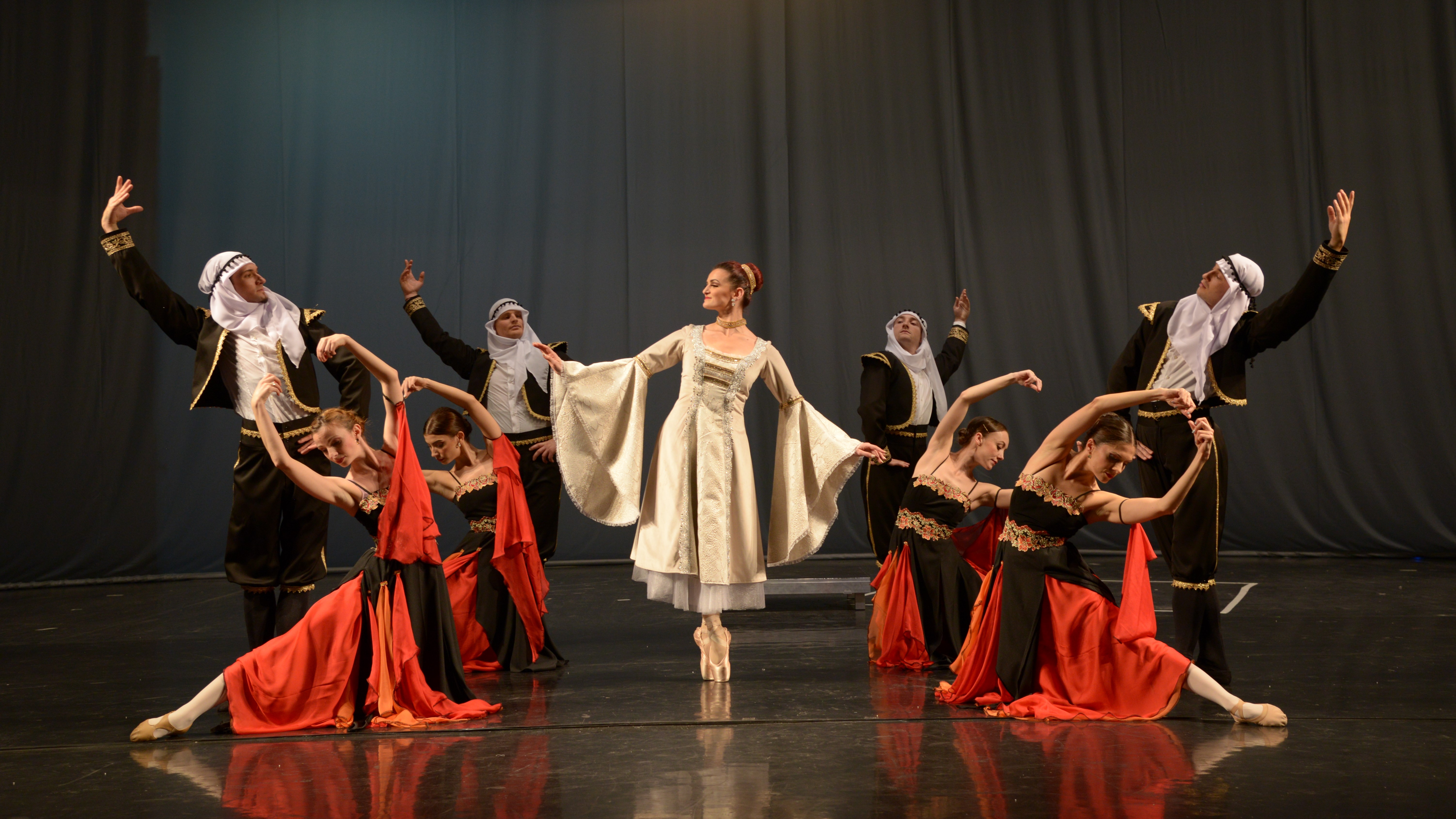 „Az elegancia és a virtuozitás remekművét” mutatja be a magyar opera balettkara