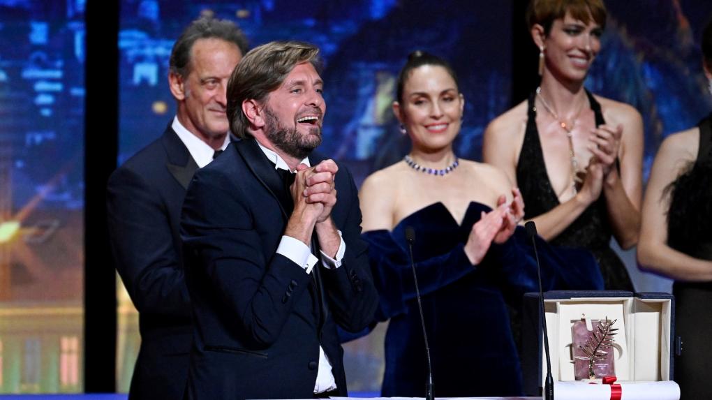Ruben Östlund másodszorra nyert Arany Pálmát Cannes-ban