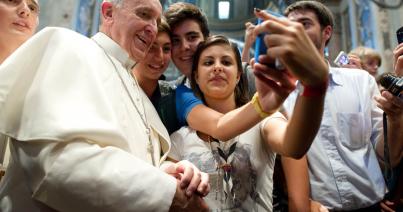 Romániába látogatna Ferenc pápa