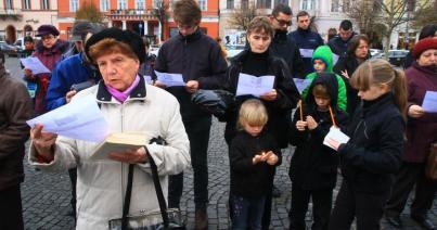 Erdély-szerte tüntettek a magyar iskolákért