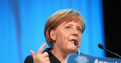 Merkel bejelentette: folytatni akarja