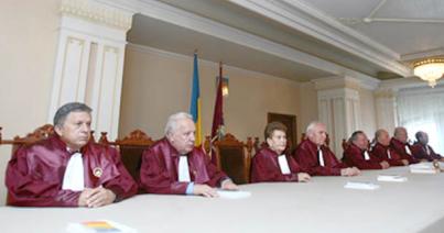 Az alkotmánybíróság döntése értelmében adhat ki rendeletet a kormány a parlamenti vakáció idején