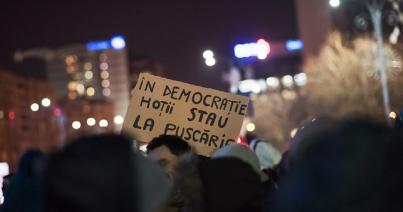 Tüntetések országszerte és külföldön: Klaus Johannis államfő is bírálta a közkegyelmi törvénytervezetet. Tiltakozik a SRI