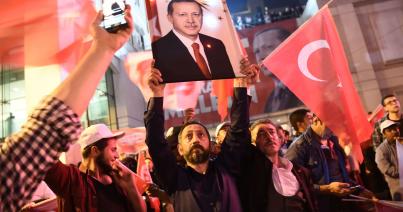 Török miniszterelnök: az igen szavazatok kerültek többségbe a népszavazáson