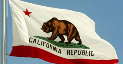 Kaliforniában feloldhatják a kommunisták kormányzati foglalkoztatásának tilalmát