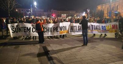 Több ezren tüntettek az országban és Kolozsváron