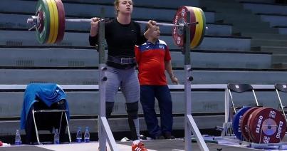 Román női győzelem a súlyemelő vébén