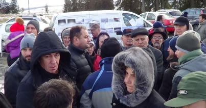 VIDEÓRIPORT - Tiltakozó akciót szerveztek a Mikesi-házak lakói. Miért elégedetlenek?