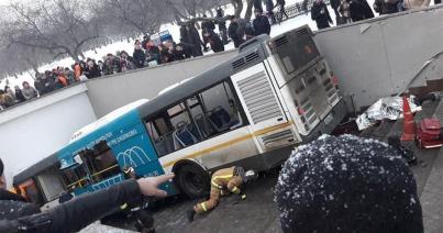 Gyalogos aluljáróba hajtott egy busz Moszkvában, halottak