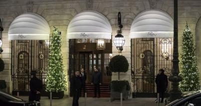 Több milliós ékszerrablás a párizsi Ritz szállóban, három támadót őrizetbe vettek