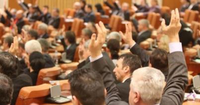 Elfogadta a képviselőház az igazságügyi törvényeket