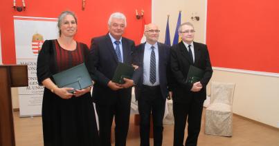 Négy erdélyinek adtak át magyar állami kitüntetést