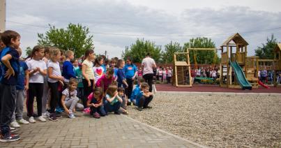Játszóteret és edzőparkot avattak Szamosújváron