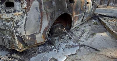 Elszenesedett holttestet találtak egy leégett személygépkocsiban