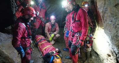 Átfogó gyakorlaton a Kolozs megyei barlangi mentők