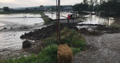 Változékony idő várható ma is, az országban sok helyen árvízriasztást rendeltek el