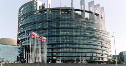 Európai Bizottság: komoly aggályokat vetnek fel a román kormány intézkedései