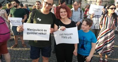 Etnikumközi szolidaritási tüntetés Kolozsváron