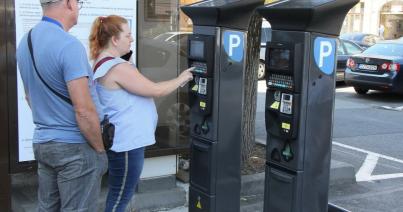 Bankkártyával is lehet fizetni az új parkolóóráknál