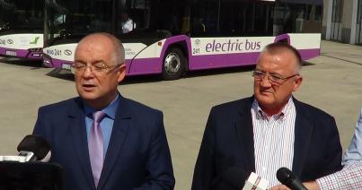 VIDEÓ - Újabb elektromos autóbuszokat adtak át