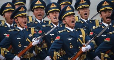 Katonai parádéval ünnepelték Pekingben a hetvenéves Kínai Népköztársaságot