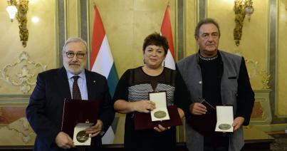 Bolognai professzor, felvidéki magyartanár és magyar költő kapott Pro Cultura-díjat Budapesten