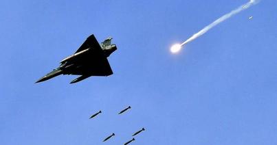 Izrael légicsapást mért szíriai fegyverraktárakra, halálos áldozatok is vannak