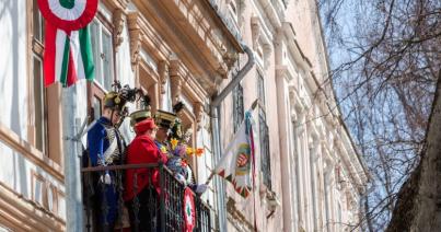 Székelyudvarhely polgármesterét is megbírságolták a március 15-i magyar jelképek miatt