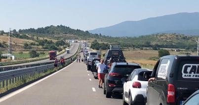 Figyelmeztetés: 12 kilométeres gépkocsisor a bolgár-görög határátkelőnél