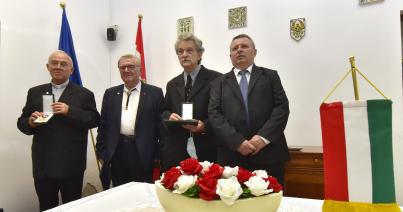 Magyar állami kitüntetéseket adtak át