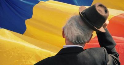 A román nemzeti jelképek gyalázását börtönnel büntető módosítást fogadott el a szenátus