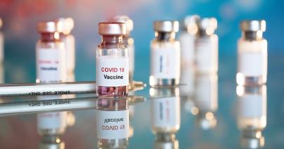 COVID-védőoltás: ingyenes és nem kötelező