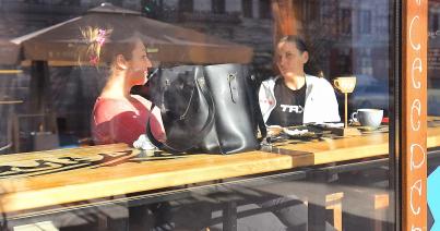 Óvatos beltéri nyitás a kolozsvári vendéglőkben, kávézókban