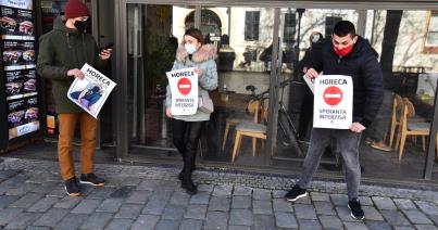 Tiltakoztak a vendéglősök: csődbe jutnak a hatósági intézkedések miatt