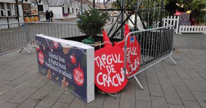 Hétfőn „pótolják” a magyar feliratokat a karácsonyi vásáron