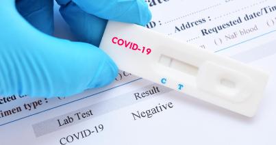 Járvány: az elvégzett koronavírustesztek pozitivitási aránya 15,32 százalék