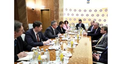 Amerikai kongresszusi képviselőkkel tárgyalt Nicolae Ciucă miniszterelnök
