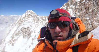 Első a román alpinisták között: Horia Colibăşanu meghódította a Kancsendzöngát