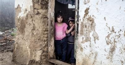 Lesújtó adatokat közöltek a romániai gyermekek helyzetéről