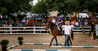 Lőrincréve: eddigi legtöbb résztvevő a lovasterápiás, lovastorna és díjugrató versenyen