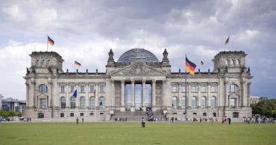 Puccs tervezésével gyanúsított szélsőjobboldaliakra csapott le a német rendőrség