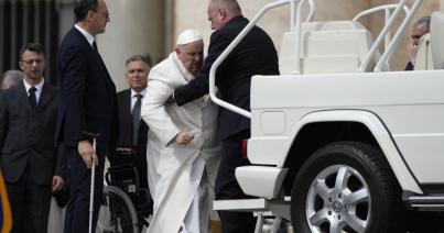 Kórházba szállították Ferenc pápát  légúti gyulladás miatt