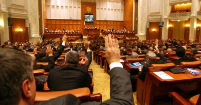 Jövő héten szavazhat a parlament a különnyugdíjak eltörléséről