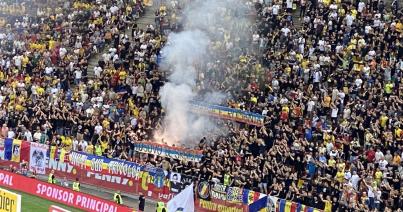 Újabb foci-botrány: nincs helye  politikának a stadionokon