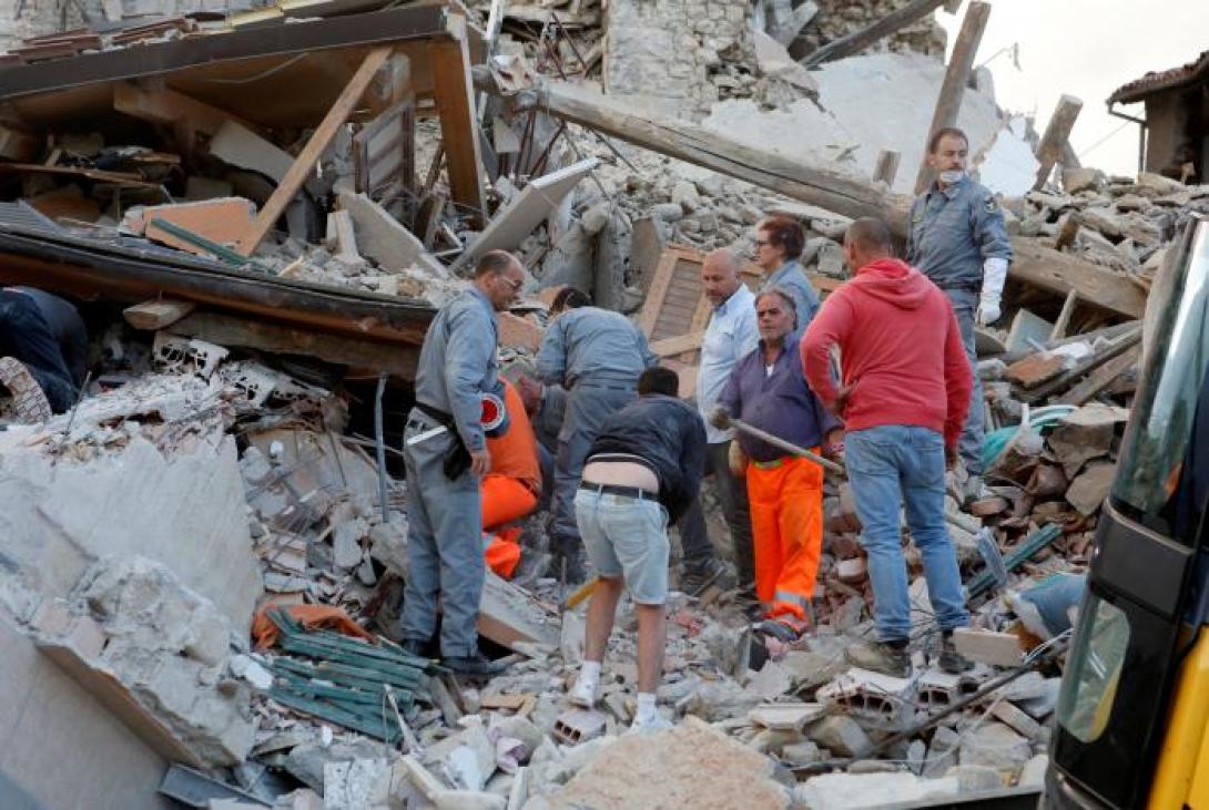 Óriási károkat okozó  földrengés Olaszországban