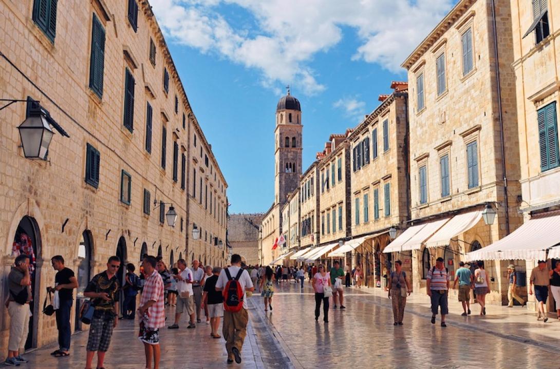 Korlátozzák a turisták számát Dubrovnikban – előre be kell jelentkezni a látogatáshoz