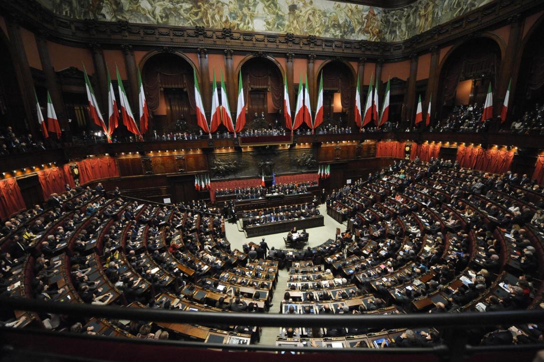 Olasz sajtó: „fénymásolat“ vagy szakértői kormány következne?